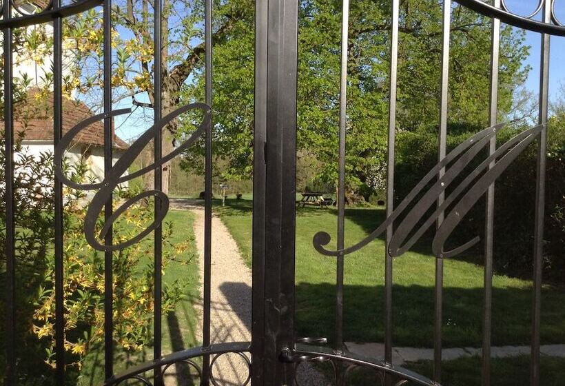 Bed and Breakfast Château De Matel