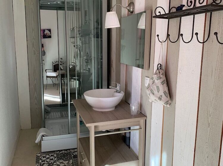 Bed and Breakfast Château De Matel