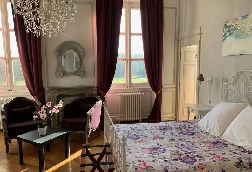 Aamiaismajoitus (B&B) Château De Matel