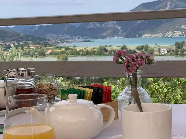 Hotelli Agriturismo Forest B&b