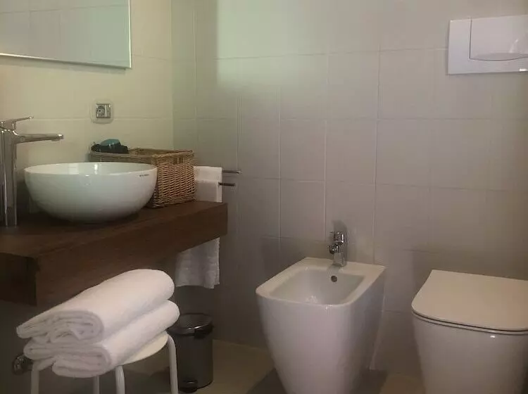 Hotelli Agriturismo Forest B&b