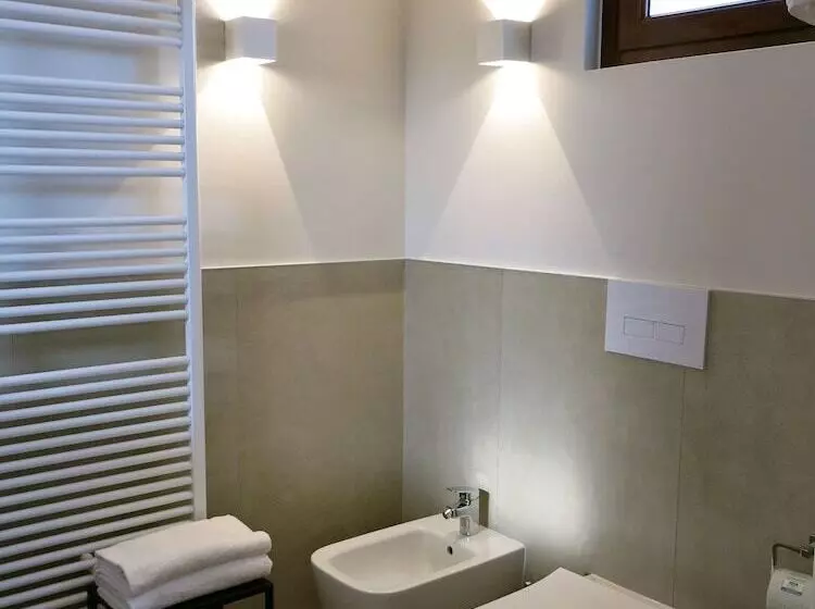 Hotelli Agriturismo Forest B&b