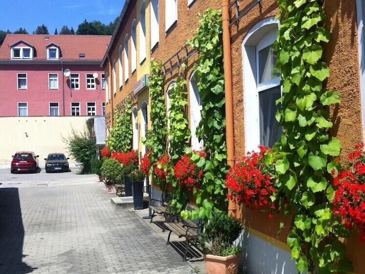 فندق An Der Porzellan Manufaktur Pension