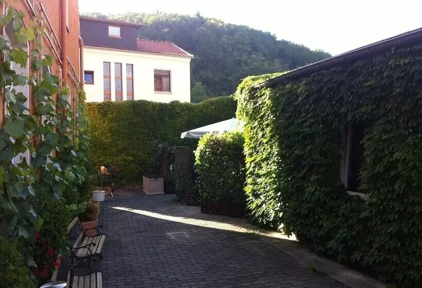 Hotelli An Der Porzellan Manufaktur Pension