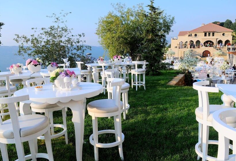 هتل Cherry Blossom Boutique