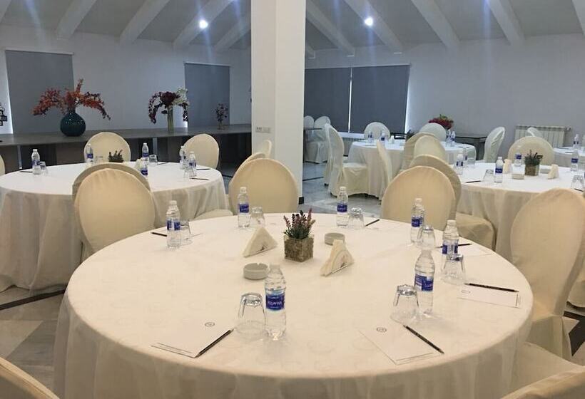 هتل Cherry Blossom Boutique