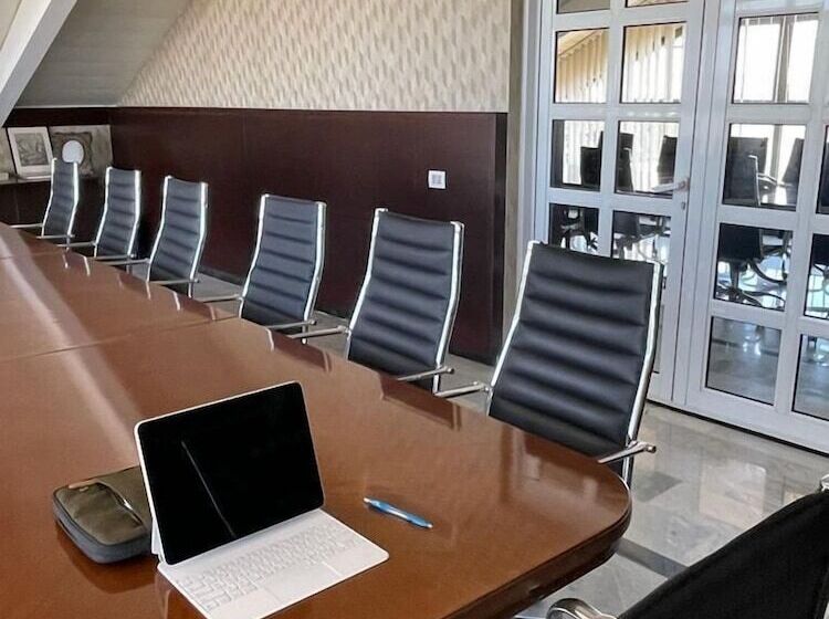 هتل Cherry Blossom Boutique