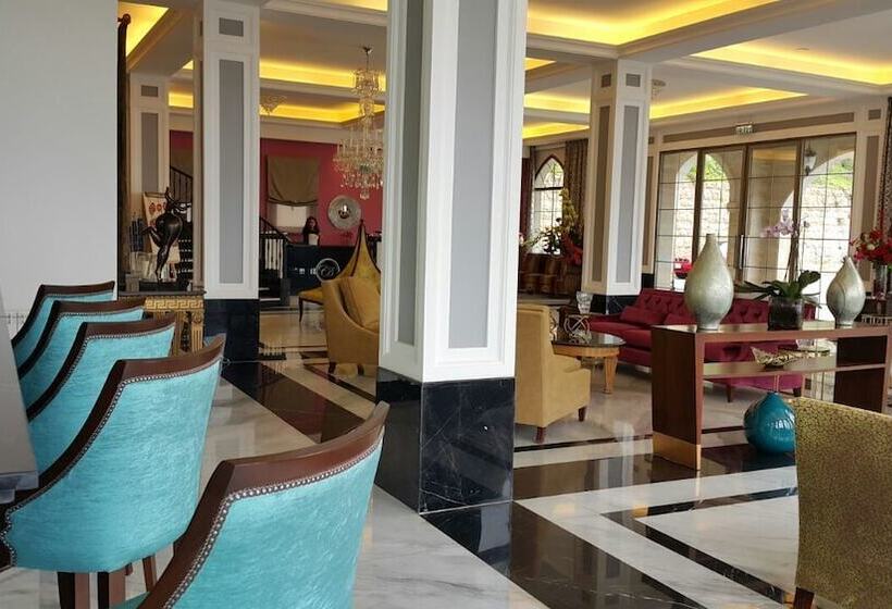 هتل Cherry Blossom Boutique