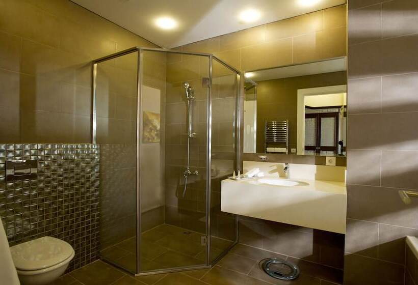 هتل Cherry Blossom Boutique