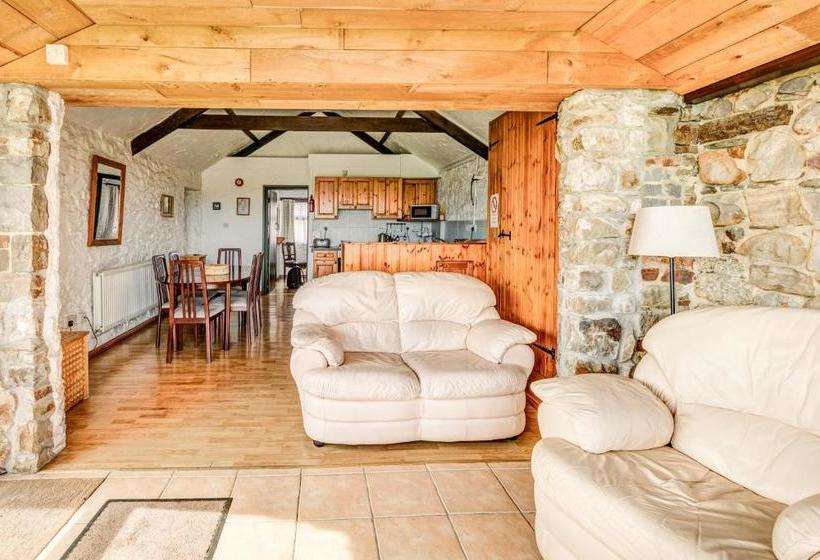 فندق Clyne Farm Centre