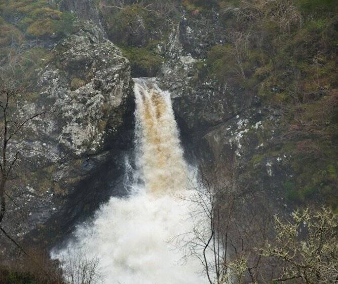 بنسيون Foyers Bay Country House