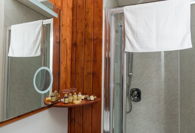 بنسيون Foyers Bay Country House