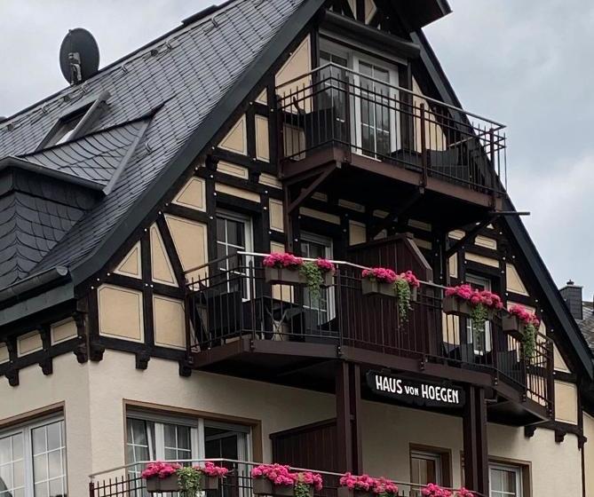 پانسیون Haus Von Hoegen