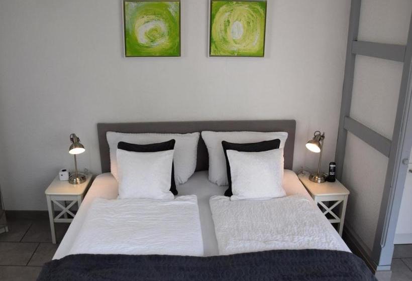 پانسیون Haus Von Hoegen