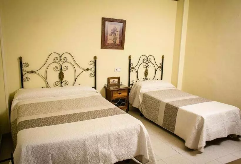 Majatalo Hostal Restaurante El Paso