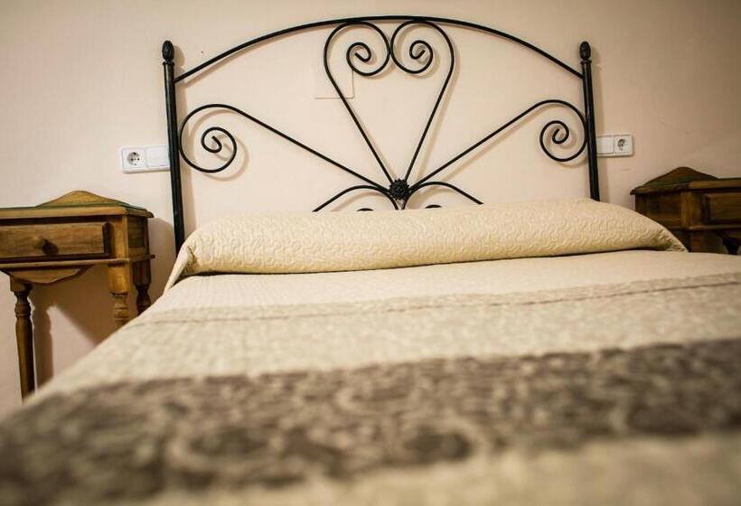 ペンション Hostal Restaurante El Paso