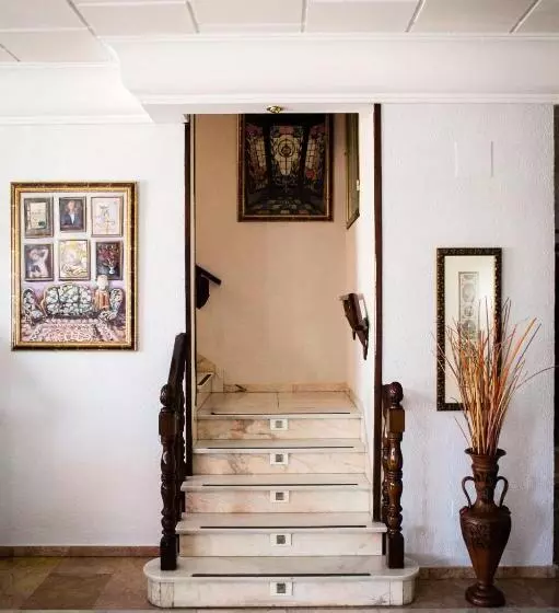 Majatalo Hostal Restaurante El Paso