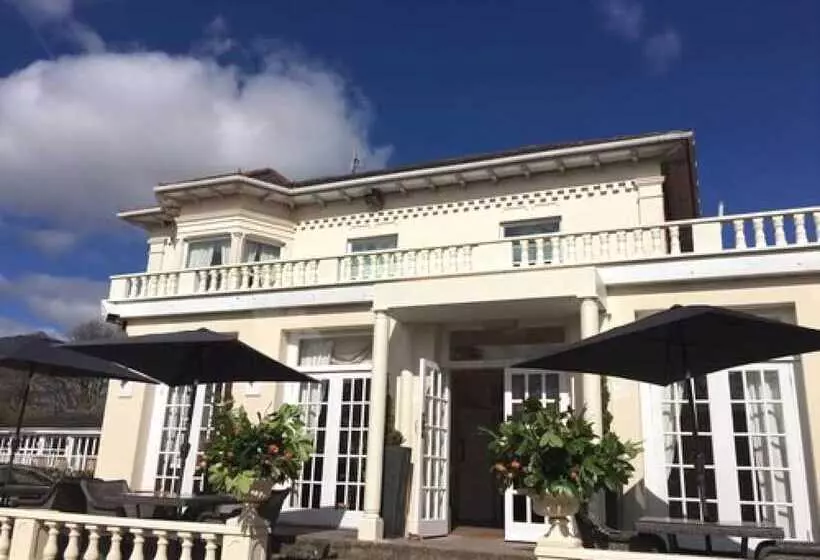 ペンション Munstone House