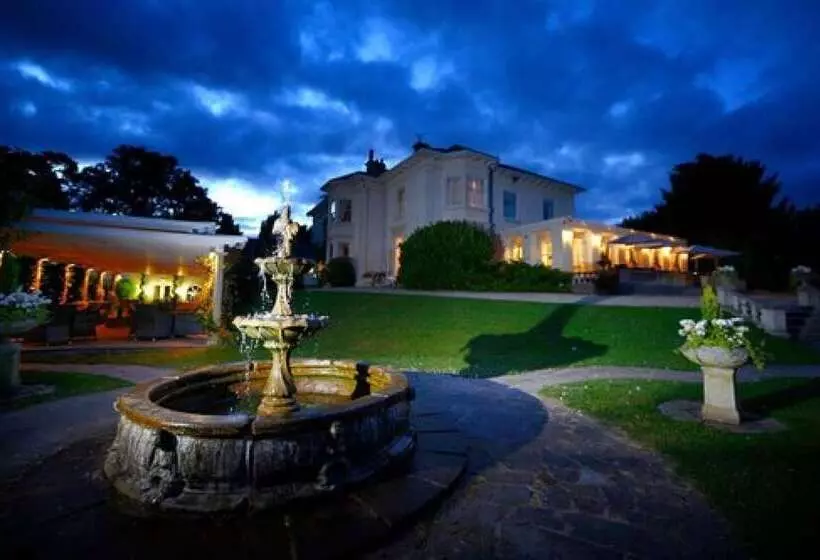 ペンション Munstone House