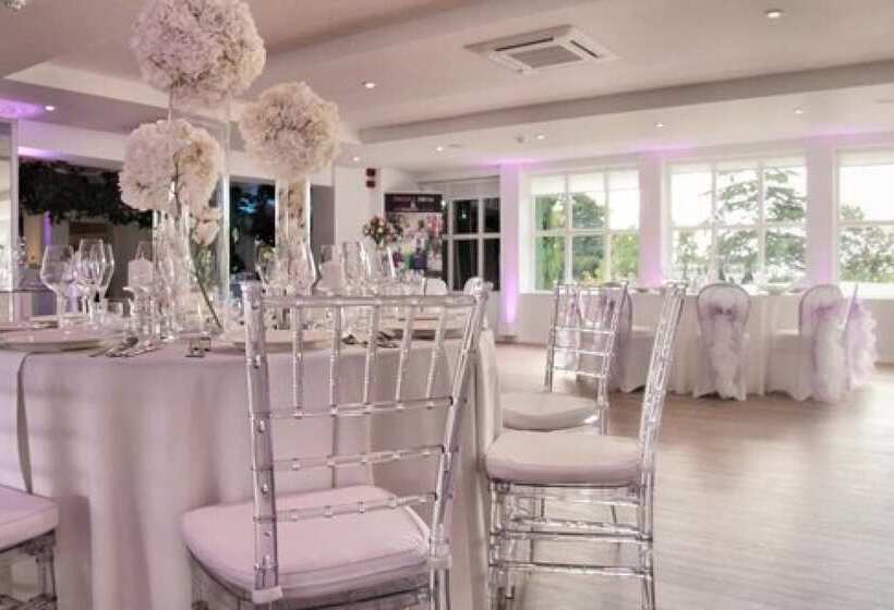 פנסיון Munstone House