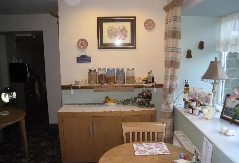 ペンション Rosebud Cottage Guest House