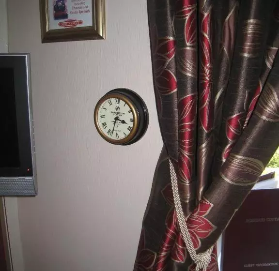 ペンション Rosebud Cottage Guest House