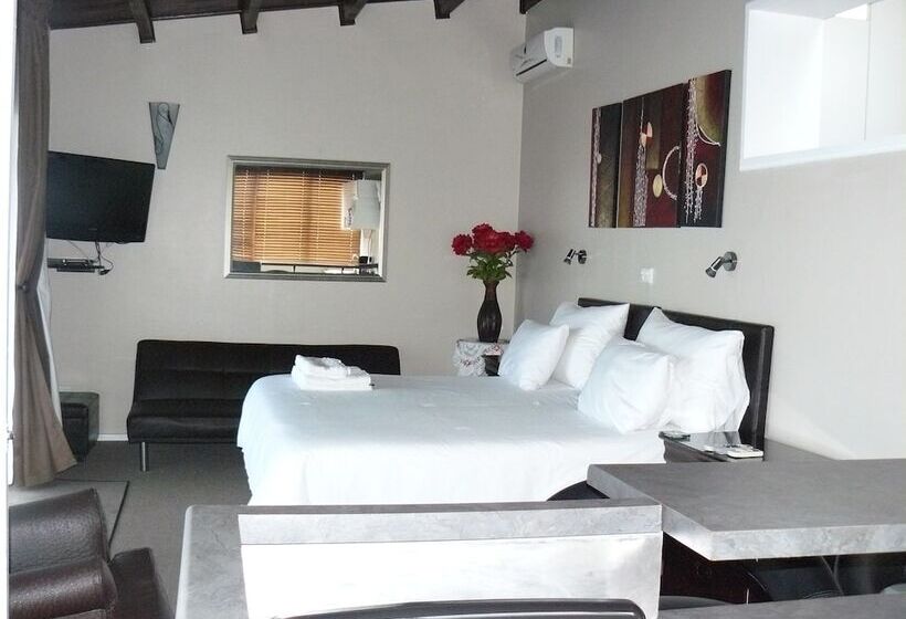 פנסיון See More Guest House