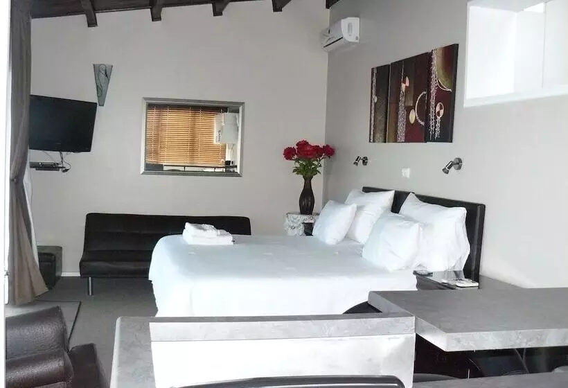 پانسیون See More Guest House