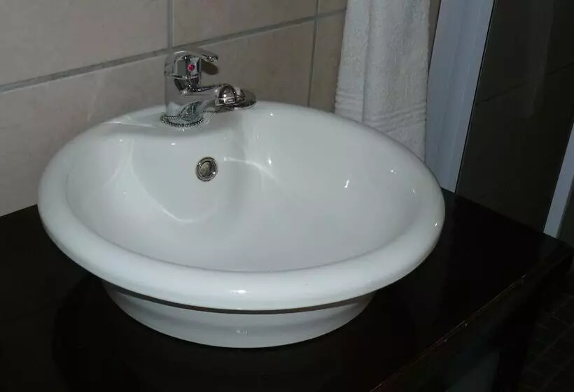 پانسیون See More Guest House