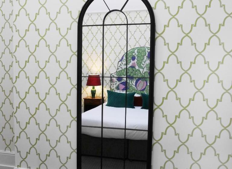 Пансион The Fleece