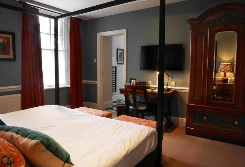 Пансион The Fleece