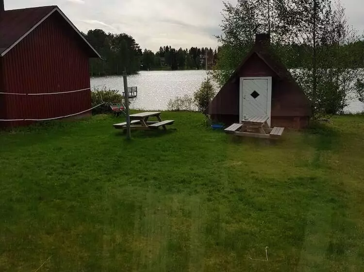 ユースホステル Arctic Guesthouse & Igloos