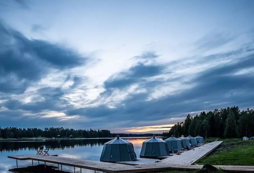 ユースホステル Arctic Guesthouse & Igloos