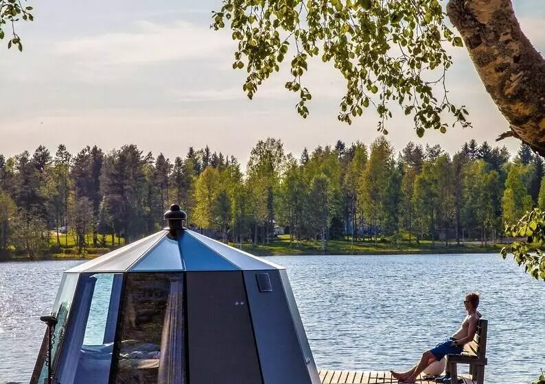 ユースホステル Arctic Guesthouse & Igloos