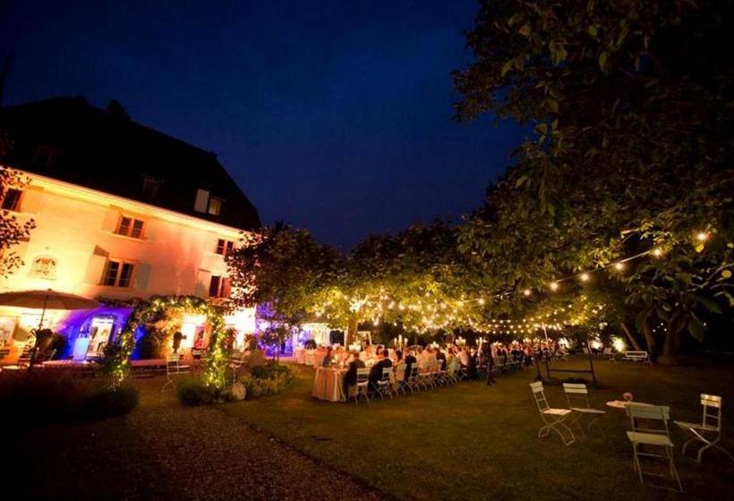 هاستل Schloss Ueberstorf Tafeln, Tagen, Träumen