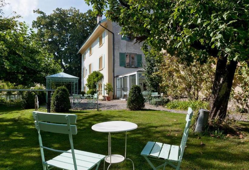 هاستل Schloss Ueberstorf Tafeln, Tagen, Träumen