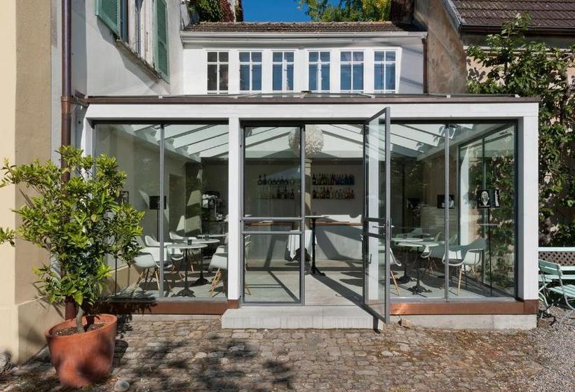 هاستل Schloss Ueberstorf Tafeln, Tagen, Träumen