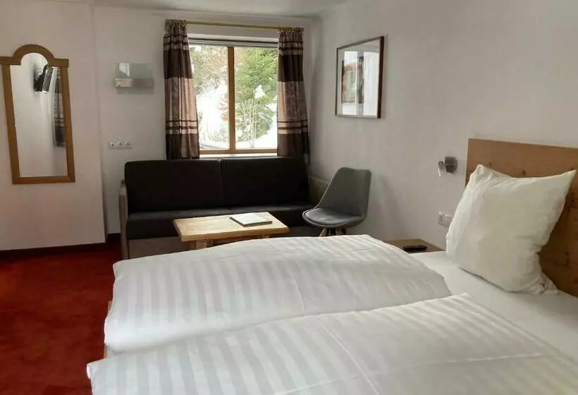 Apart   Und Frühstückspension Jägerheim