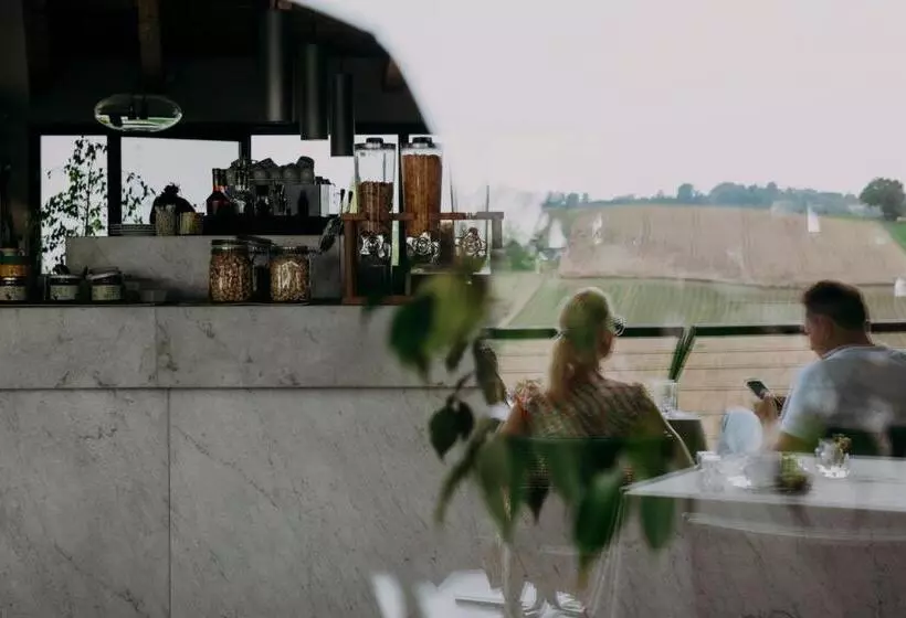 هتل Agriturismo Opera 02