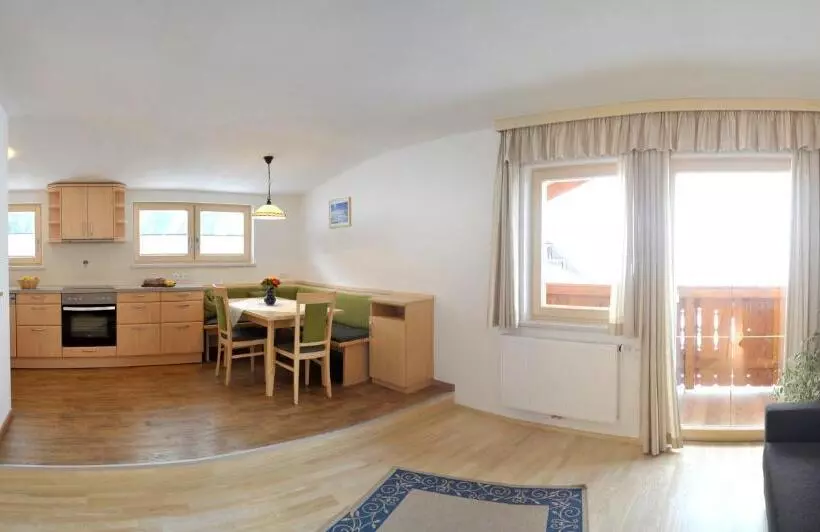 ホテル Hocheggerhof   Urlaub Am Bauernhof