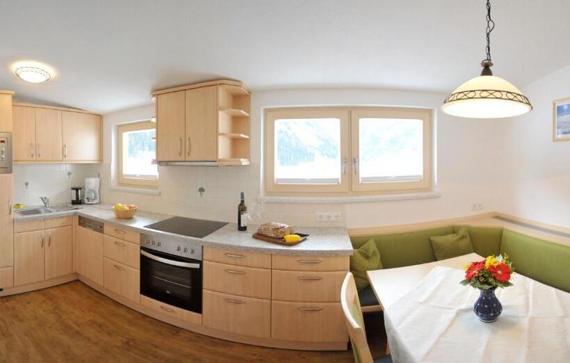 فندق Hocheggerhof Urlaub Am Bauernhof