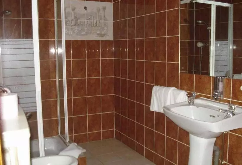 پانسیون Bridge Guest House