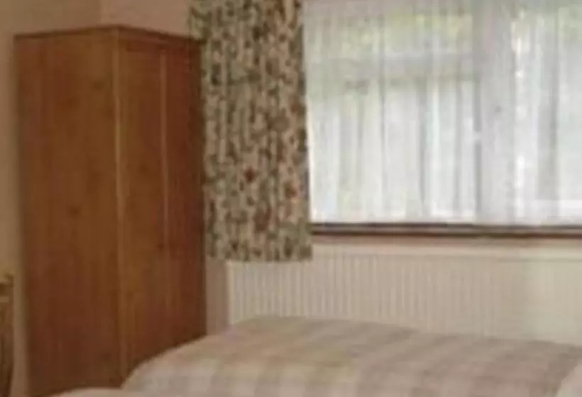 پانسیون Bridge Guest House