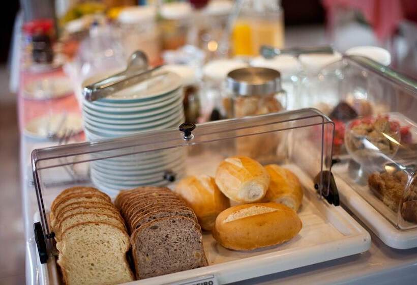 膳宿费 Complexo De Pousadas Caraguata