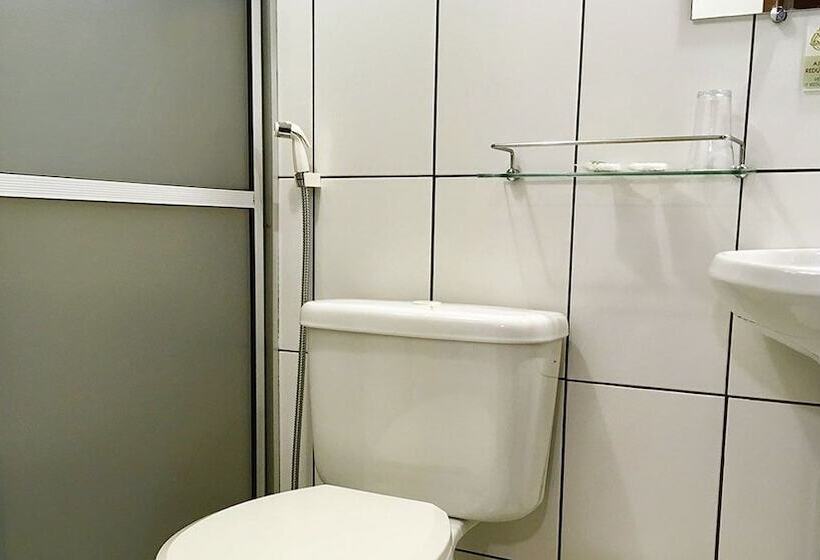 膳宿费 Complexo De Pousadas Caraguata