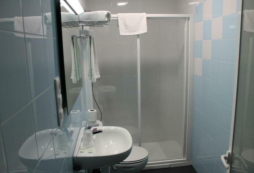 بنسيون Hostal Restaurante Estación