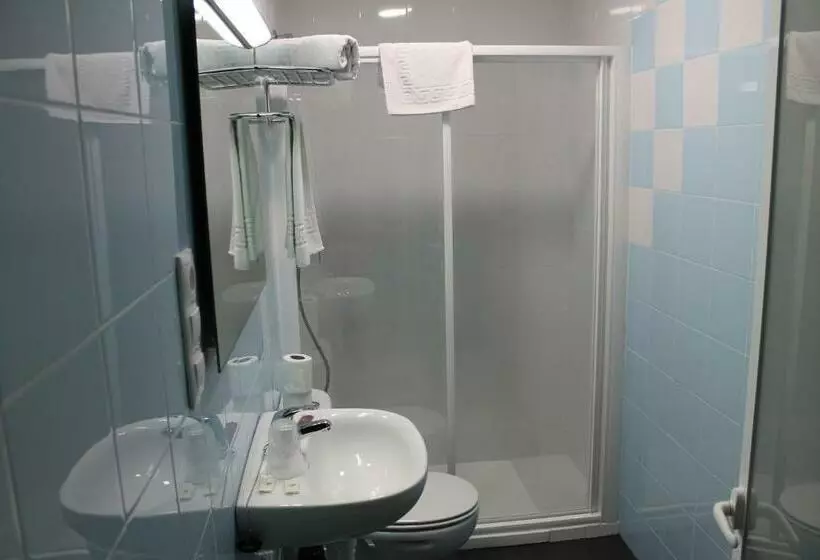پانسیون Hostal Restaurante Estación