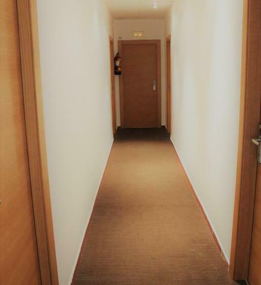 بنسيون Hostal Restaurante Estación