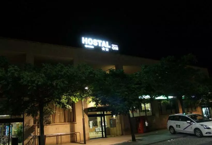 پانسیون Hostal Restaurante Estación