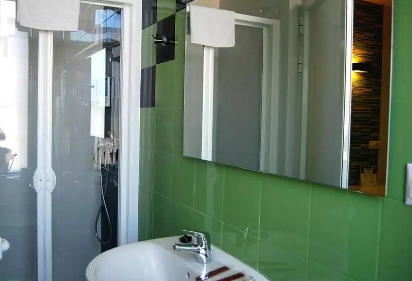 پانسیون Hostal Restaurante Estación